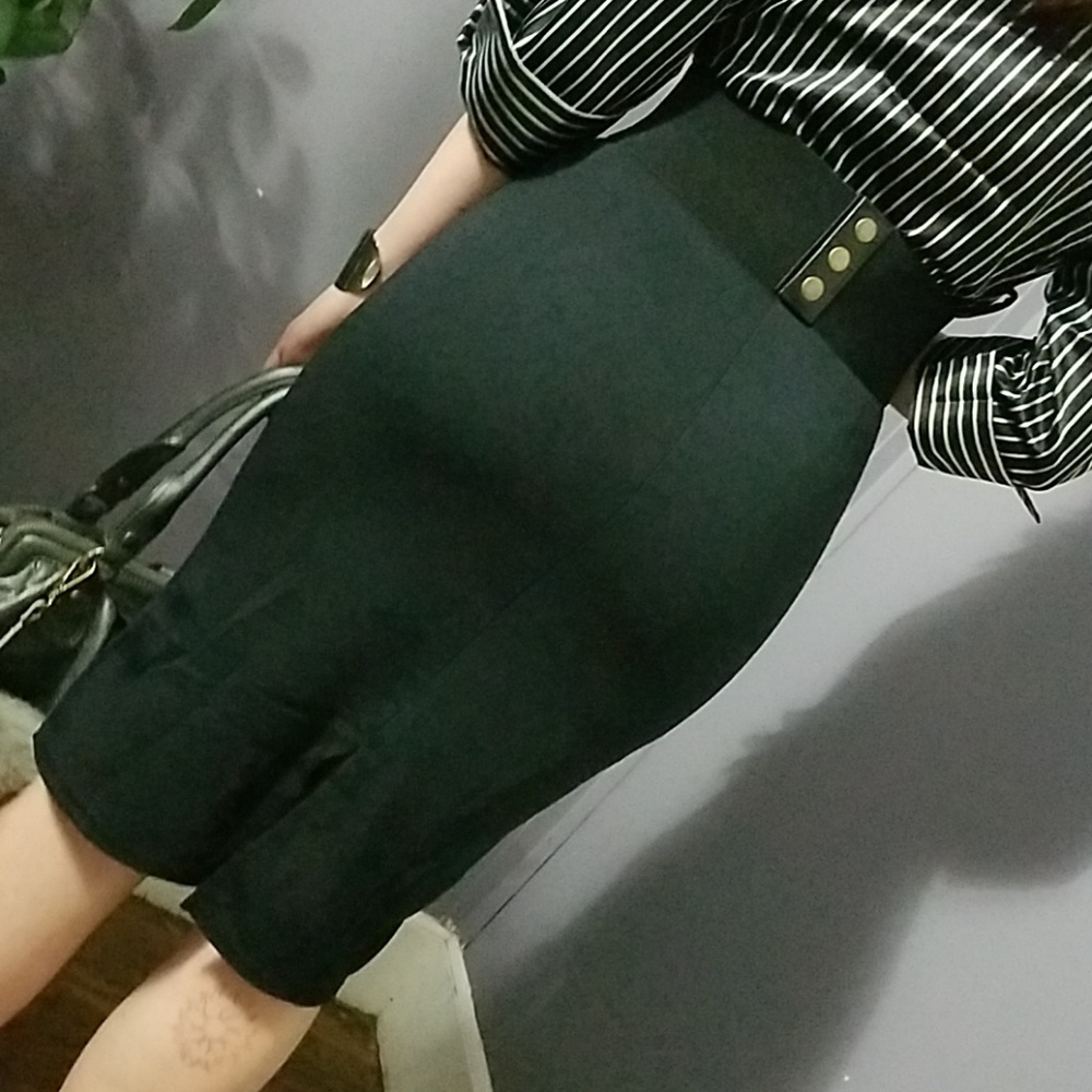STUNNING IMPORTED OFFICE DRESS - Picture 7 of 8